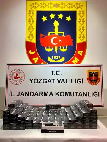 Yozgat'ta 100 Bin TL Değerinde Kaçak Akıllı Saat Ele Geçirildi